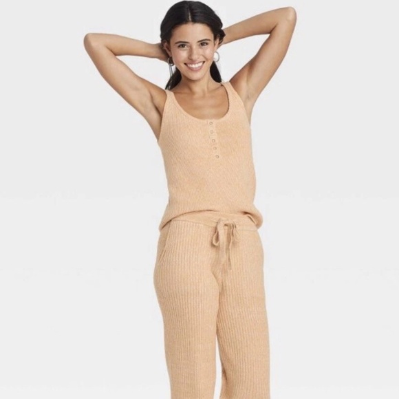 NWT Universal Thread Ribbed Knit U Neck Sweater Tank Top Beige Neutral Size XS - Picture 7 of 7